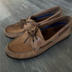 Men’s Sperry boat shoes